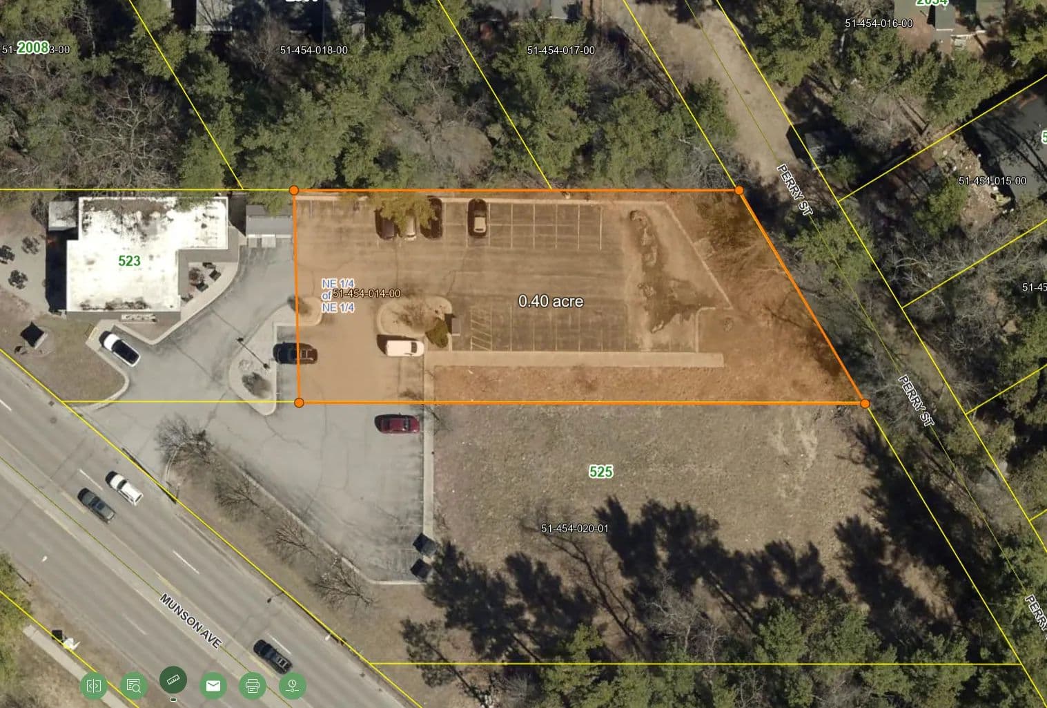 Land -Retail in Traverse City - Traverse City, Michigan, 49686