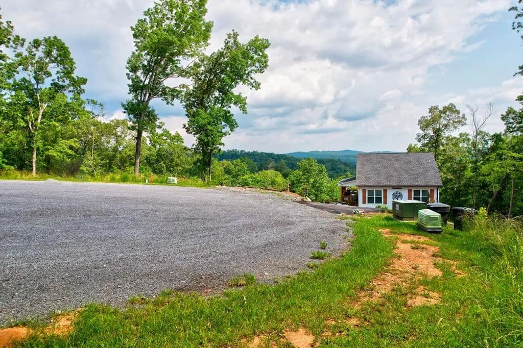 1 Acre of Land for Sale in Ellijay, GA - Ellijay, Georgia, 30540