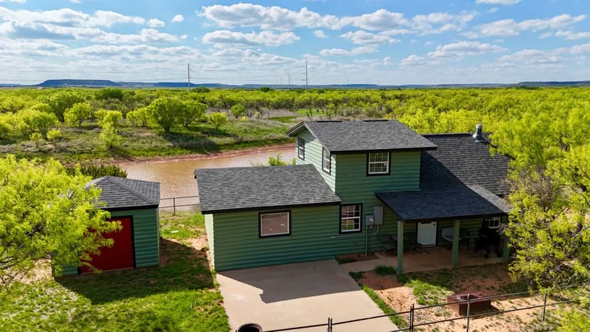 118 +/- Ac....2/1 Home, 4 Tanks, Hunting, Recreational Ranch