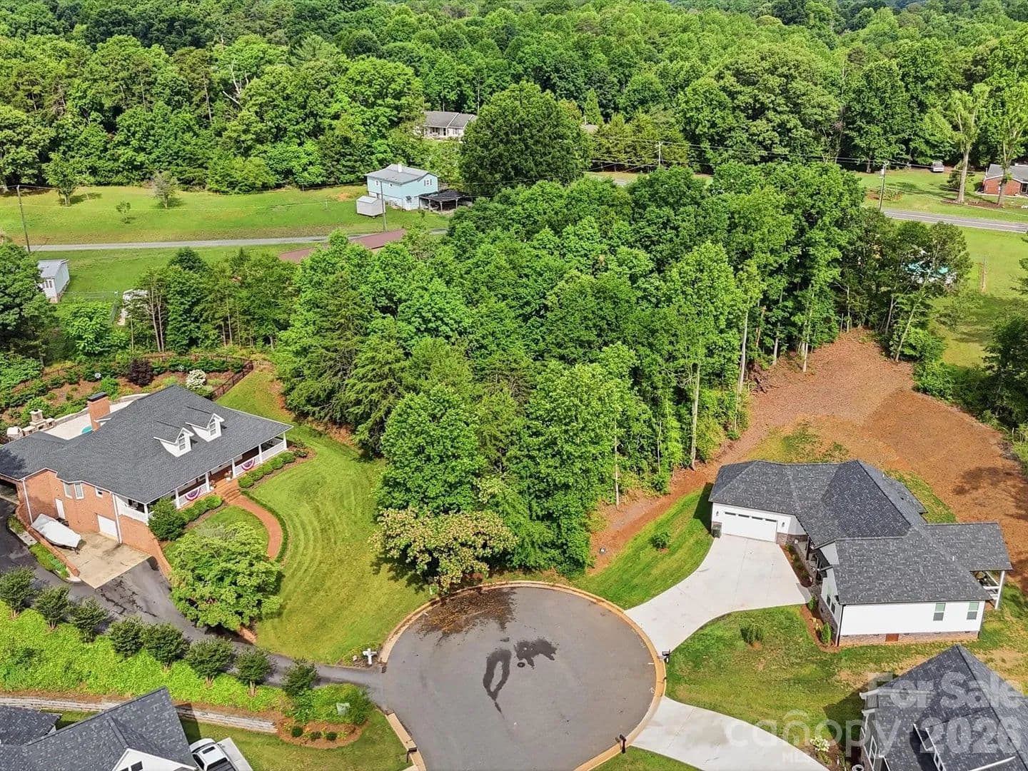 0.44 Acres of Land for Sale in Hickory, NC - Hickory, North Carolina, 28601