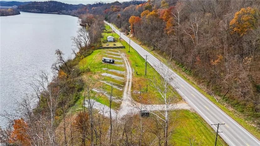 Lots & Land-Other in Newport