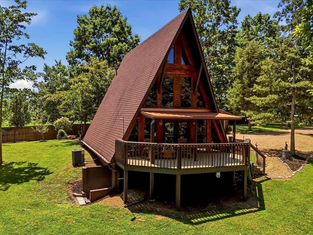 Cherokee Lakefront A-Frame Cabin - Mooresburg, Tennessee, 37811