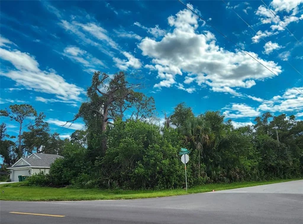 Vacant Land in Port Charlotte - Port Charlotte, Florida, 33953