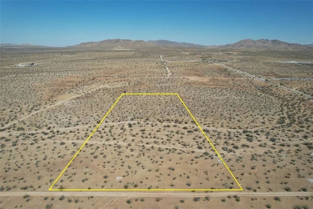 Lots & Land-Other in Apple Valley - Apple Valley, California, 92307