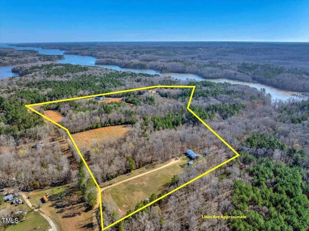 Land for Sale in Henderson, North Carolina - Henderson, North Carolina, 27537