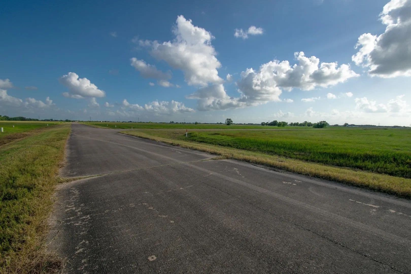 0.8 Acres of Land for Sale in Angleton, Texas - Angleton, Texas, 77515