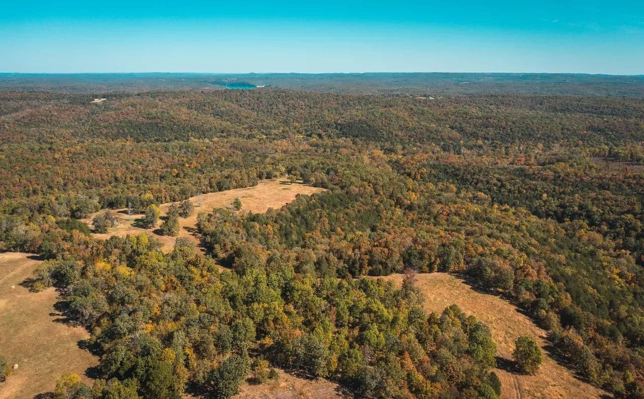 Gunnison Ranch & Hunt Tract 5 - Kirbyville, Missouri, 65679