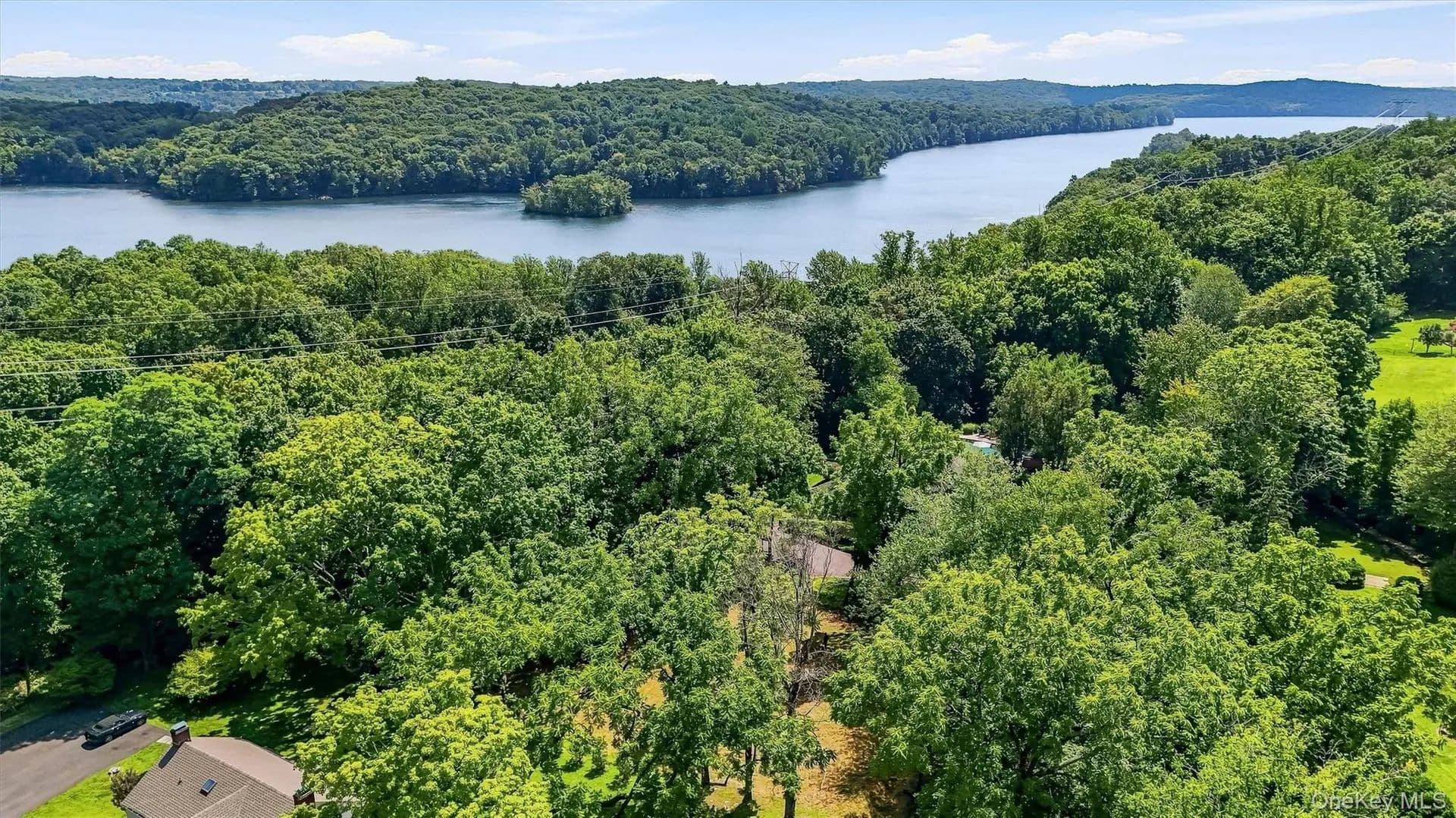 Land for Sale in Thornwood, NY - Thornwood, New York, 10594