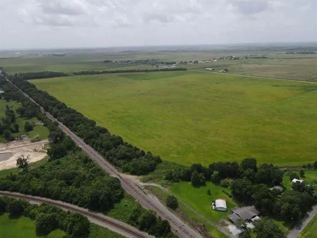 Land -Agricultural (Not Zoned) in Iowa - Iowa, Louisiana, 70647