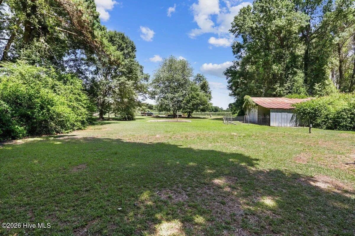 1.39 Acres of Land for Sale in Warsaw, North Carolina - Warsaw, North Carolina, 28398