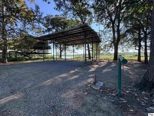 ¼ Acre Waterfront Camper Lot on Old River - Vidalia, Louisiana, 71373