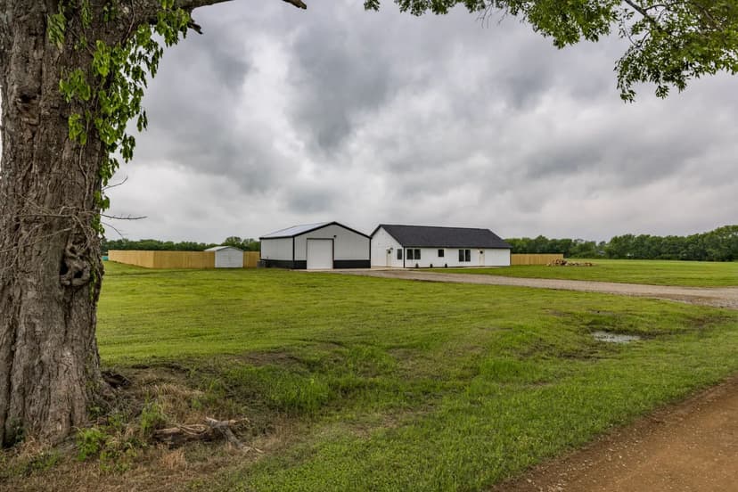 11526 State Hwy 78, Milburn - 2.5 Acres
