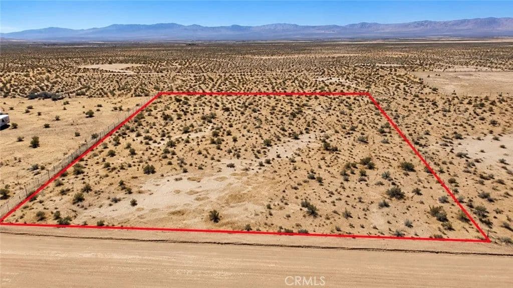 Vacant Land in Lucerne Valley - Lucerne Valley, California, 92356