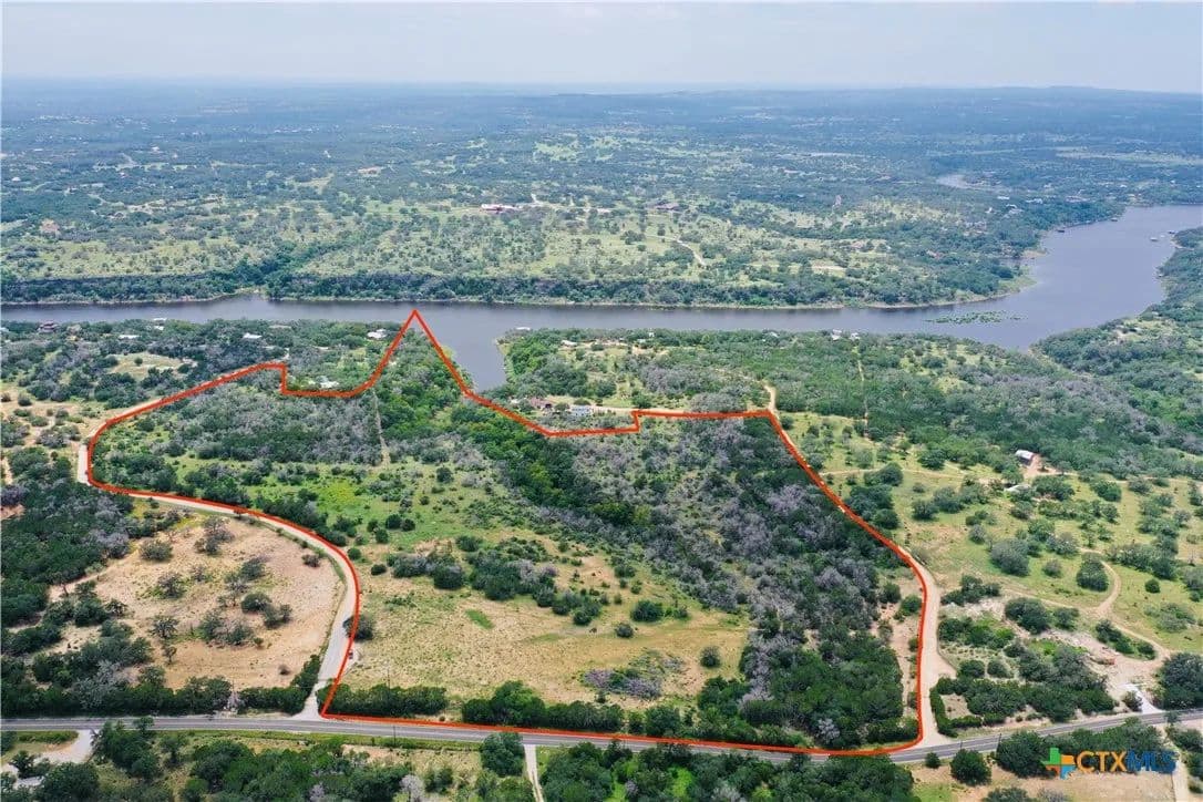Vacant Land in Spicewood - Spicewood, Texas, 78669
