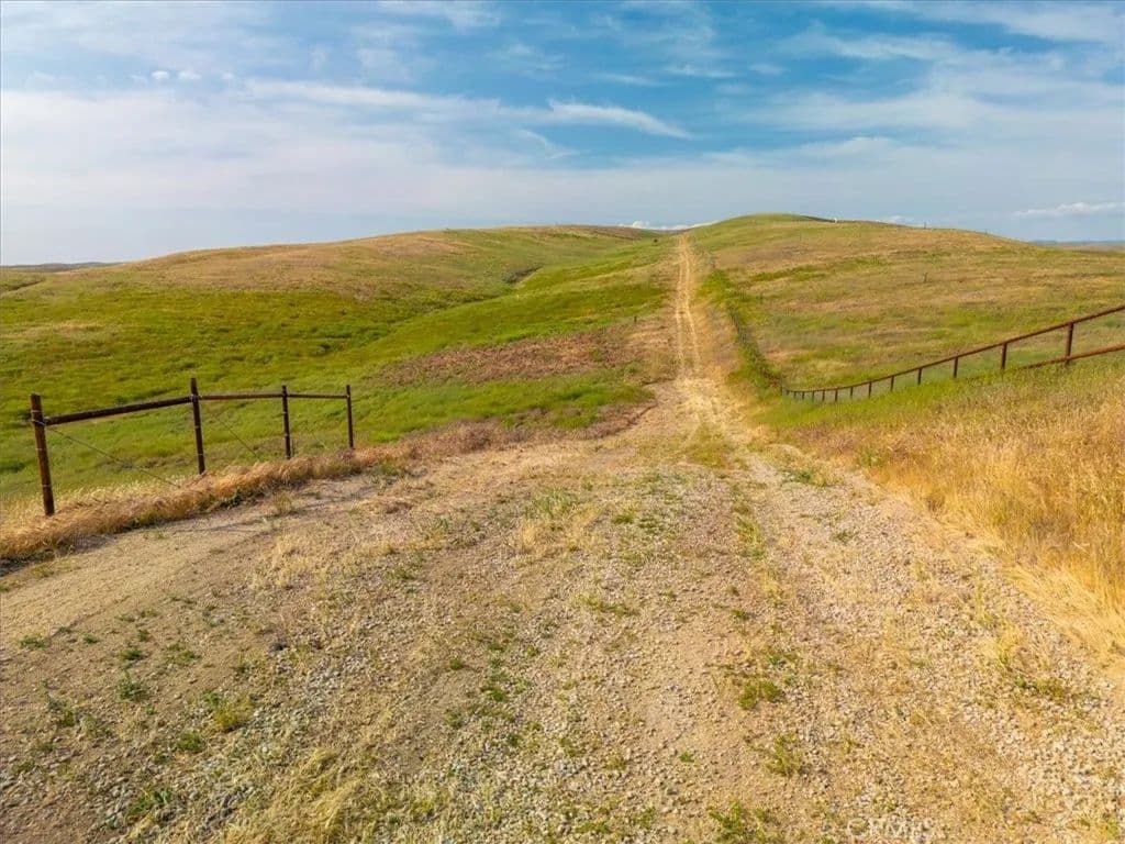 Vacant Land in Paso Robles - Paso Robles, California, 93446