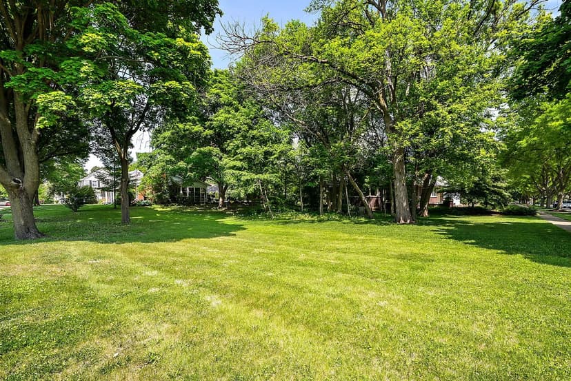 Vacant Land in St. Charles
