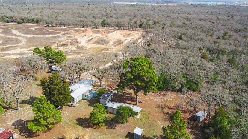 34.53 Acres in Milam County