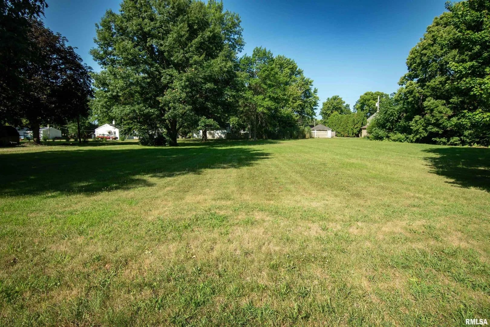 0.6 Acres of Land for Sale in Henry, IL - Henry, Illinois, 61537