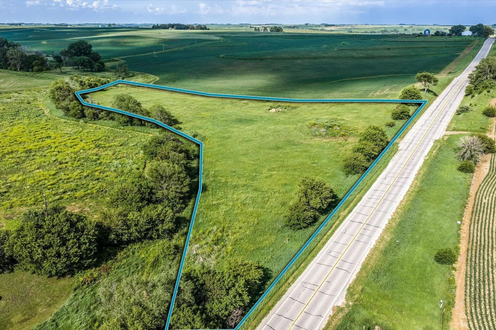5.5 Acres of Land for Sale in Oakland, Iowa - Oakland, Iowa, 51560
