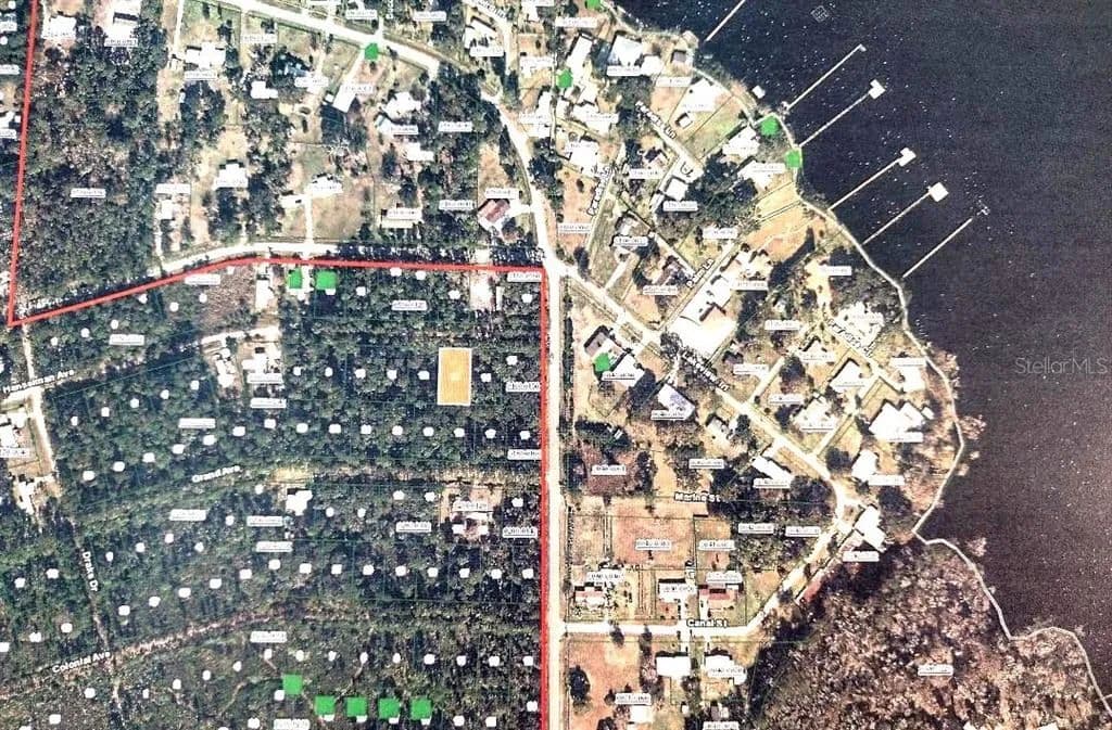 Vacant Land in Crescent City - Crescent City, Florida, 32112