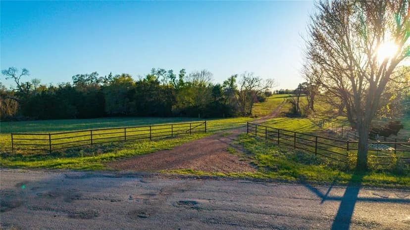 Rabbs Creek Ranch (1700 County Road 216, Giddings, Texas 78942)