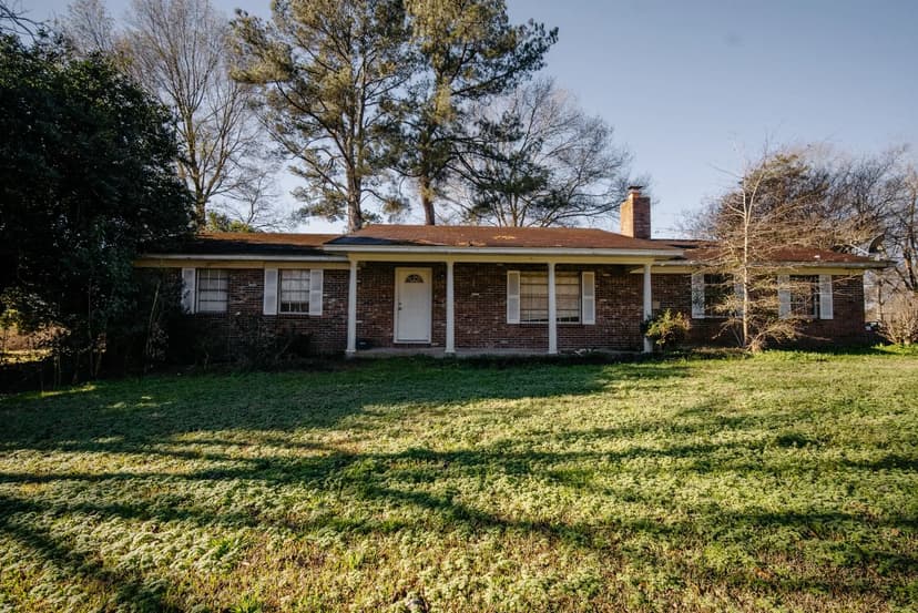 112 Acres with Two Homes in Smith County, MS