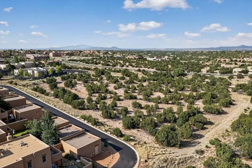 Land -Single Family Acreage in Santa Fe