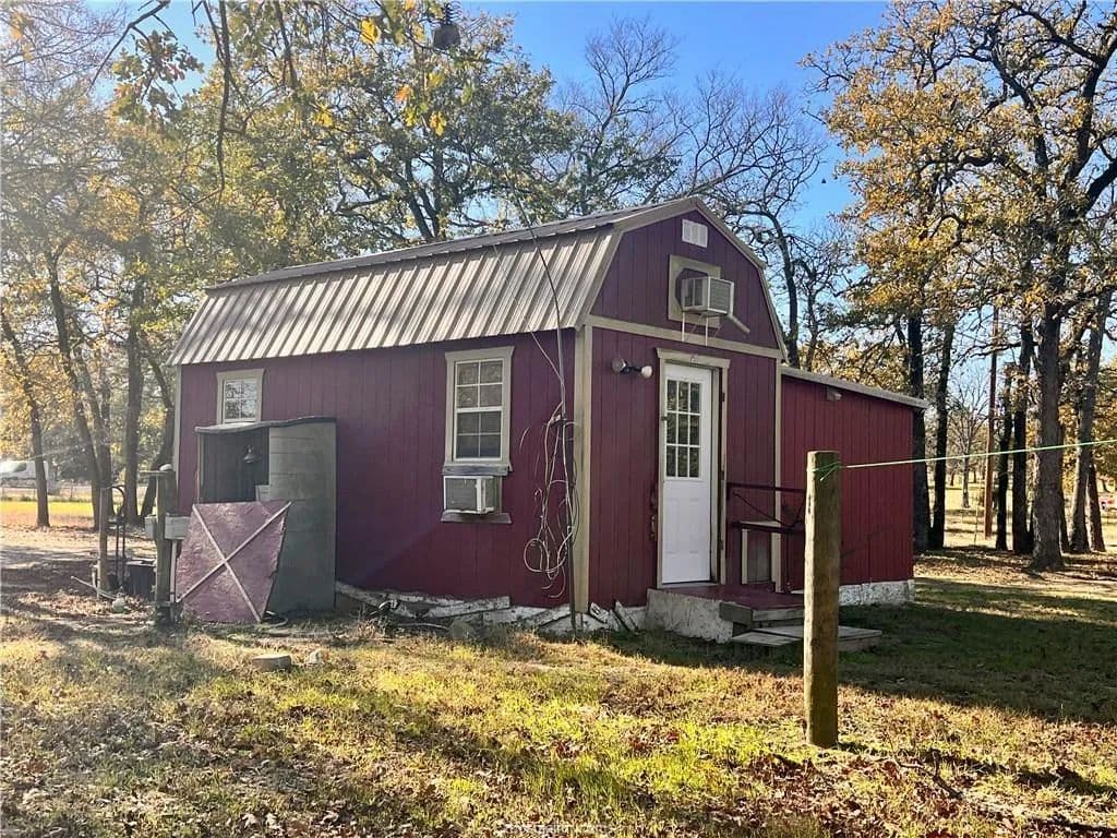5 Acres of Land for Sale in Jewett, TX - Jewett, Texas, 75846