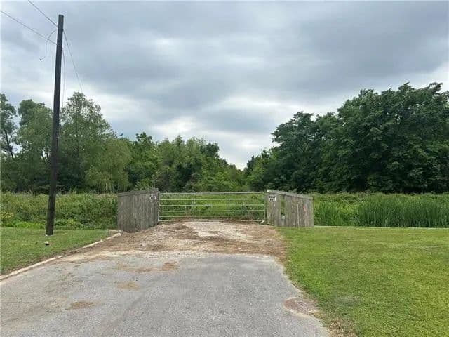 Lots & Land-Other in St Bernard - Louisiana, 70085