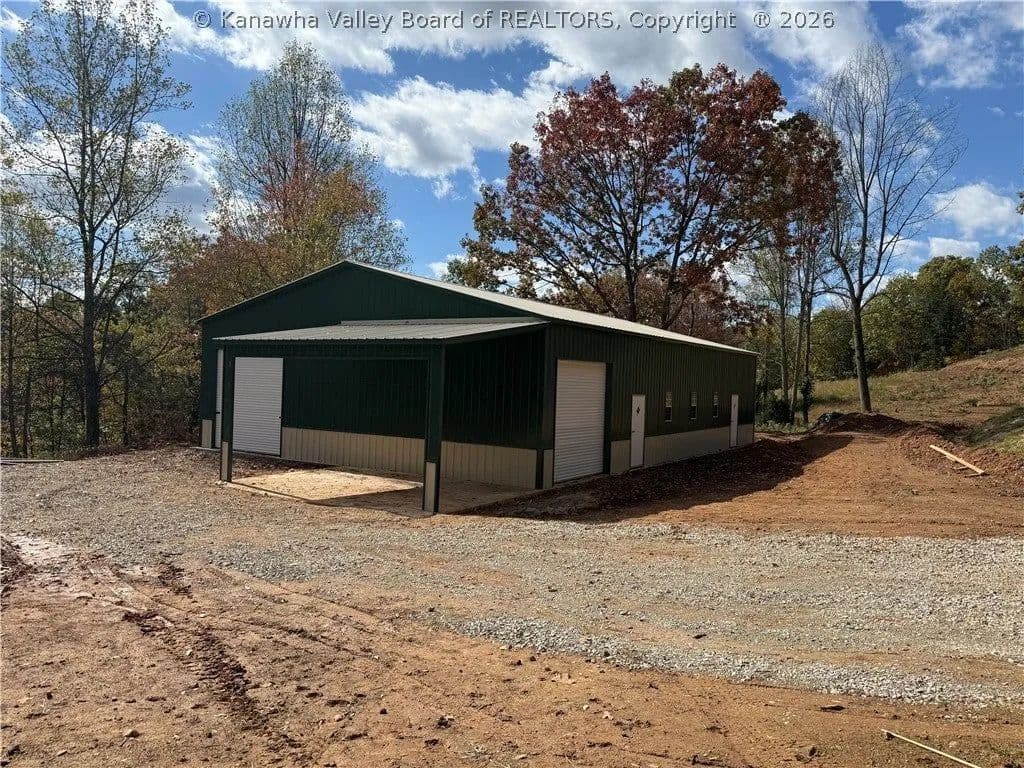 Lots & Land-Other in Leon - Leon, West Virginia, 25123