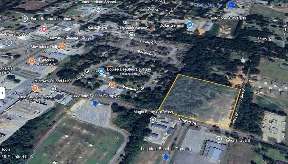 Lots & Land-Other in Lucedale - Lucedale, Mississippi, 39452