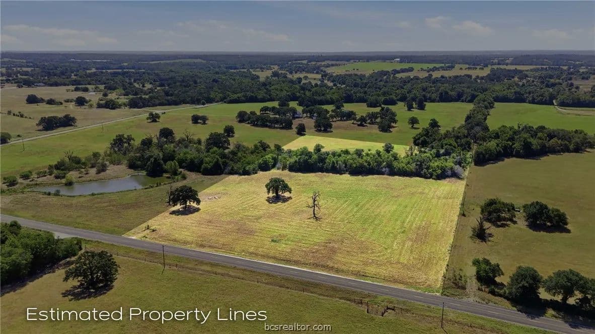 10.51 Acres of Land for Sale in Franklin, TX - Franklin, Texas, 77856