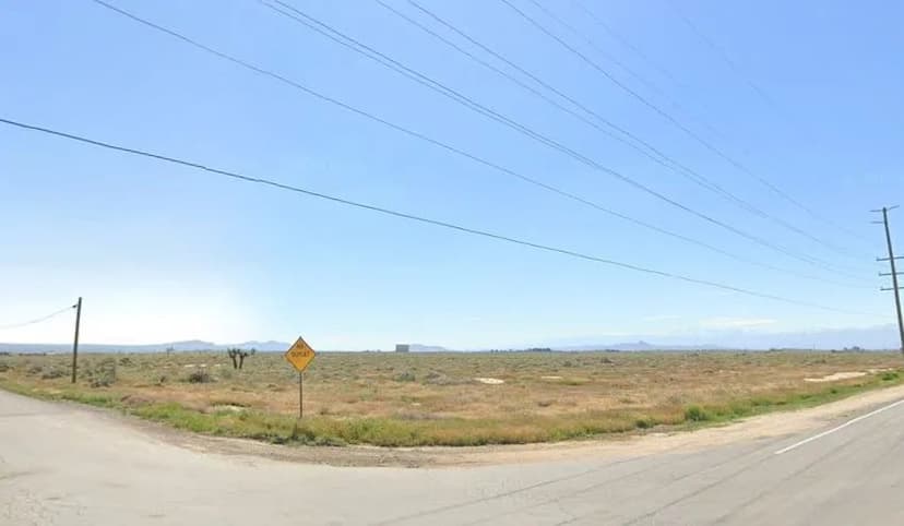 Highly Flexible LCA21 Zoning – Supports residential, agricultural, equestrian, and hobby farm uses