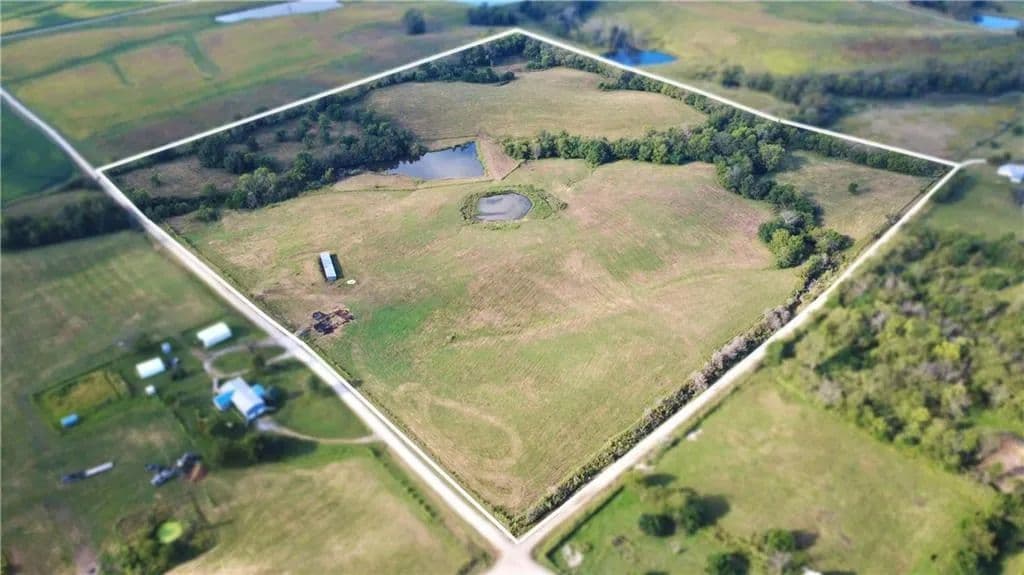 Lots & Land-Other in Trenton - Trenton, Missouri, 64683
