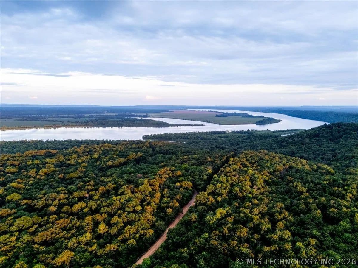 18.87 Acres of Land for Sale in Muskogee, OK - Muskogee, Oklahoma, 74403