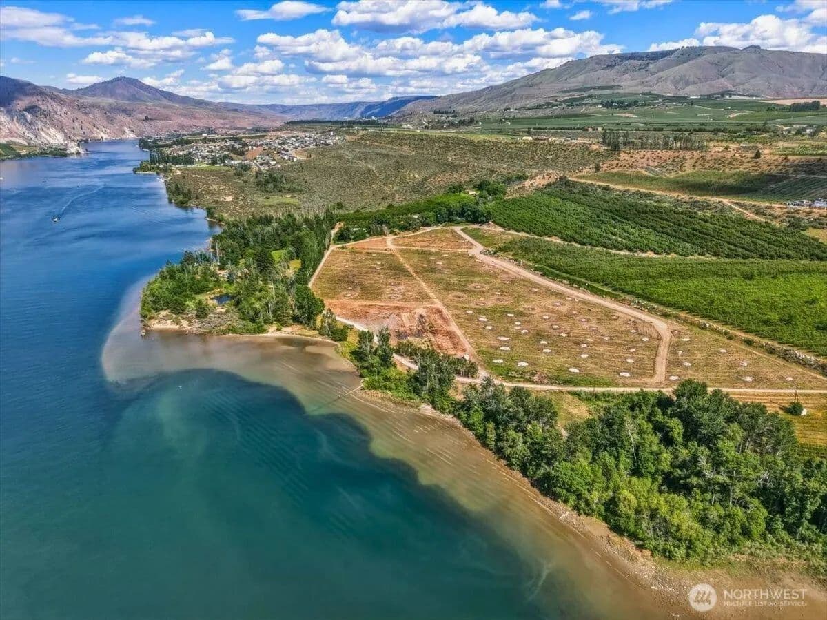 28.88 Acres of Land for Sale in Orondo, WA - Orondo, Washington, 98843