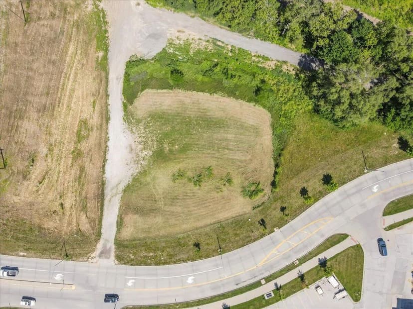 Lots & Land-Other in COUNCIL BLUFFS