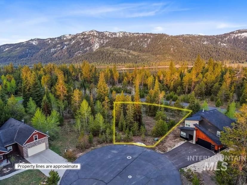 Lots & Land-Other in Donnelly