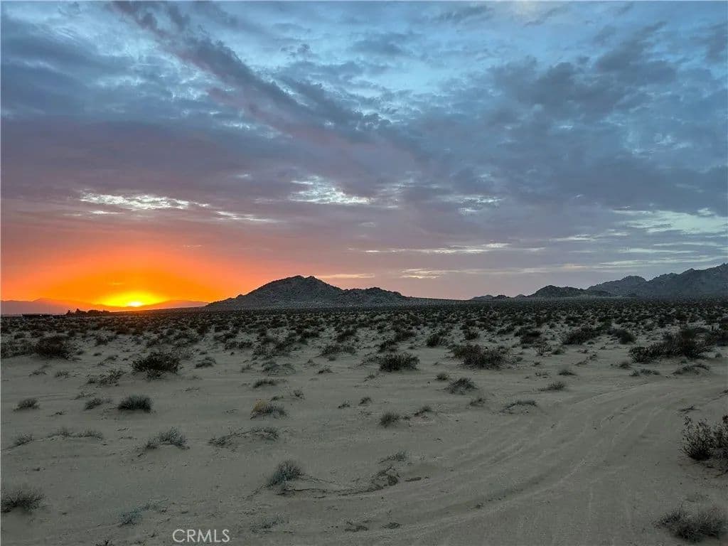 Vacant Land in Lucerne Valley - Lucerne Valley, California, 92356
