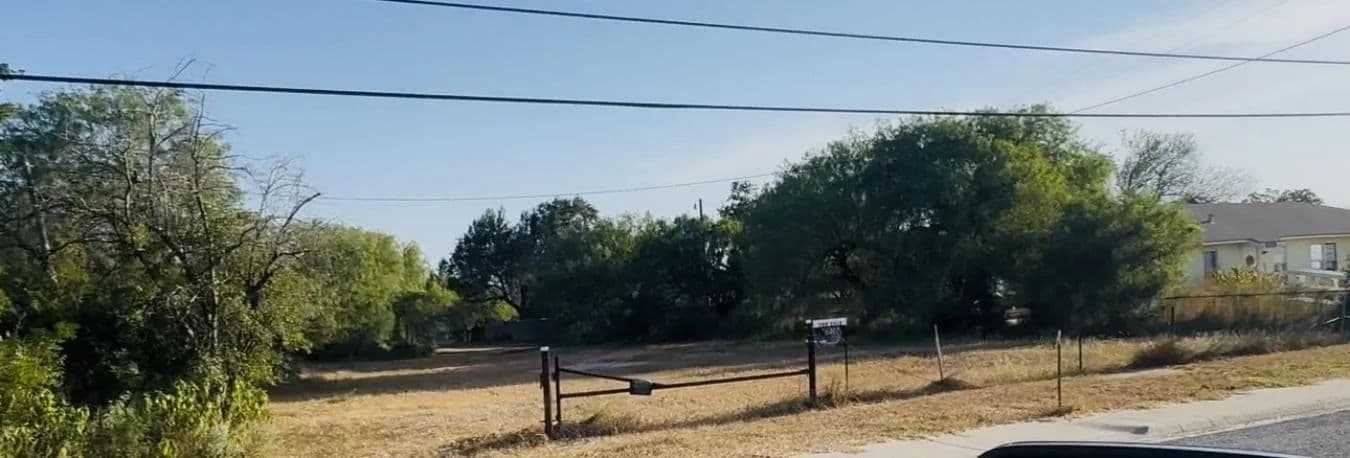 1503 Santa Gertrudis - Kingsville, Texas, 78363