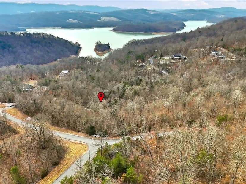 Build in Rock Harbor: .84-Acre Wooded Lot + Norris Lake Access + Fiber Internet