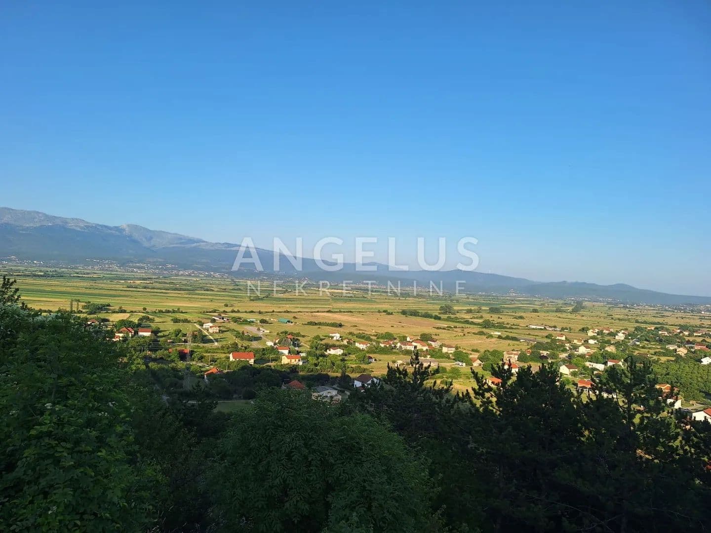 Građevinsko zemljište s panoramskim pogledom na Sinj - land for sale
