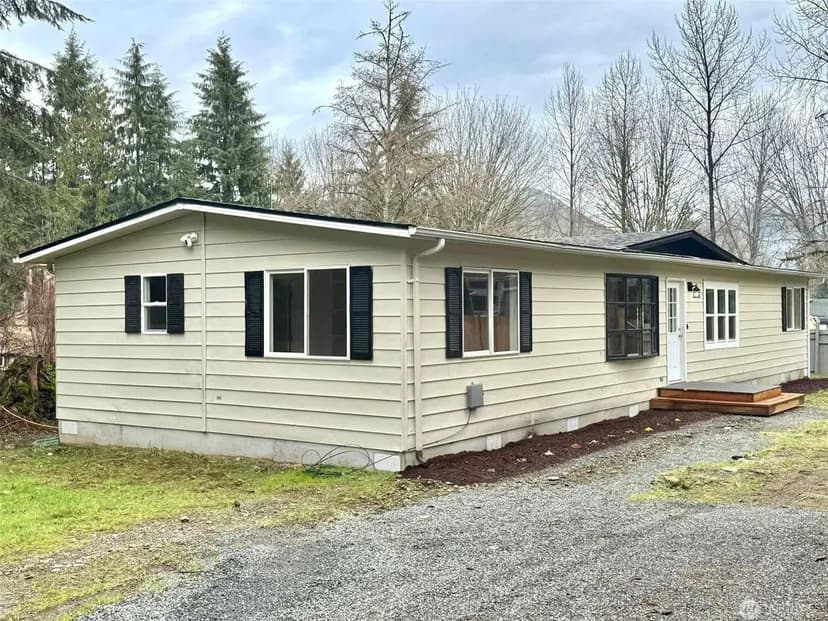 3 Bedroom Home in Granite Falls!
