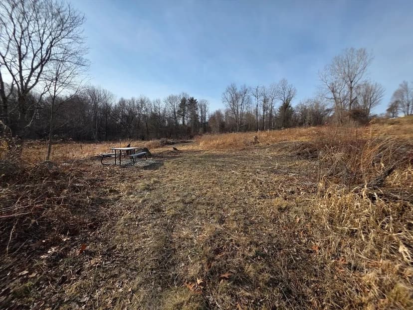 Vacant Land in Warren