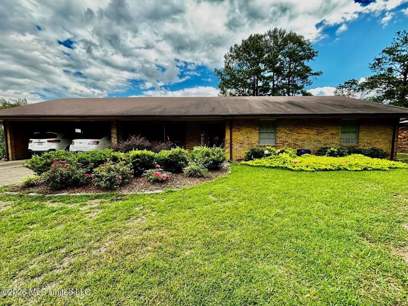 Charming Brick Home in McComb MS - Mccomb, Mississippi, 39648