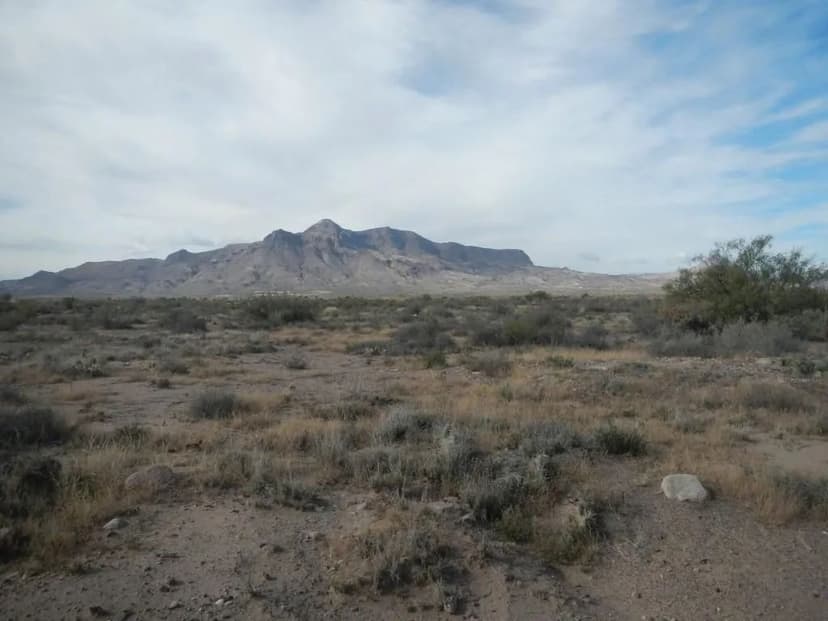 Land -Single Family Acreage in Socorro