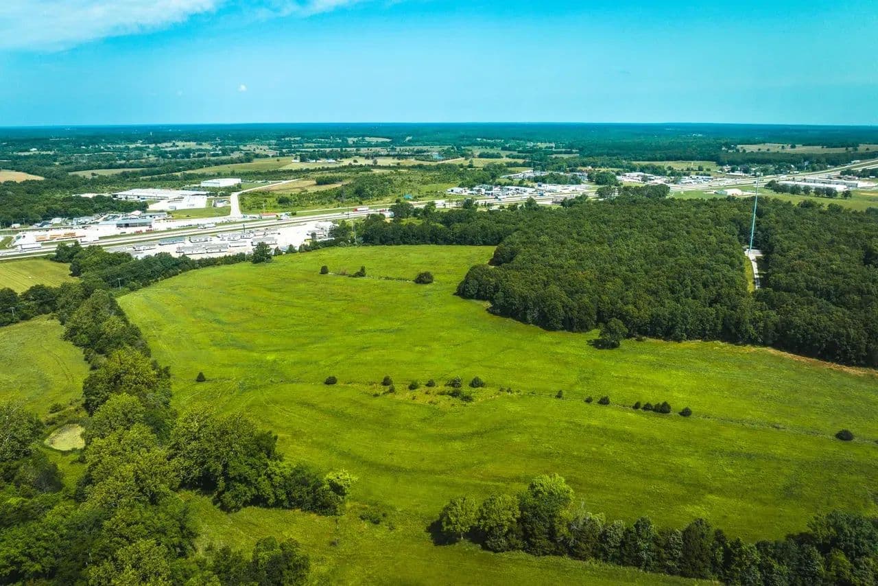 Laclede Commercial Acres 52 - Lebanon, Missouri, 65536