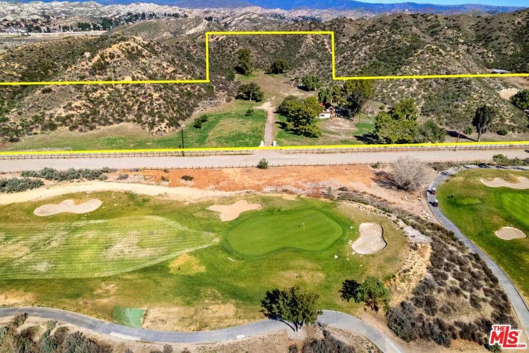 Vacant Land in Santa Clarita - Santa Clarita, California, 91387