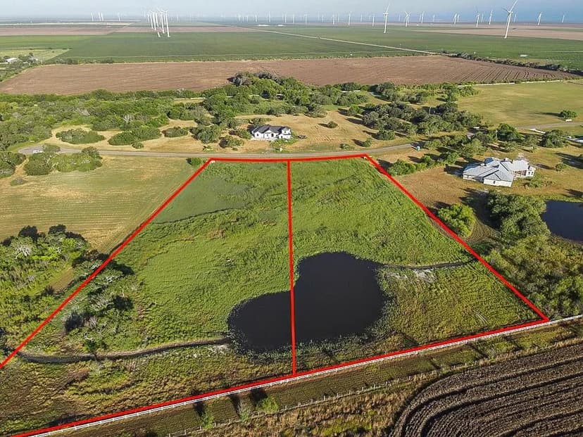 Property from 922 Santa Cruz Lane - KW