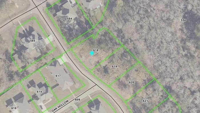 0.32 Acres of Land for Sale in Madisonville, LA - Madisonville, Louisiana, 70447